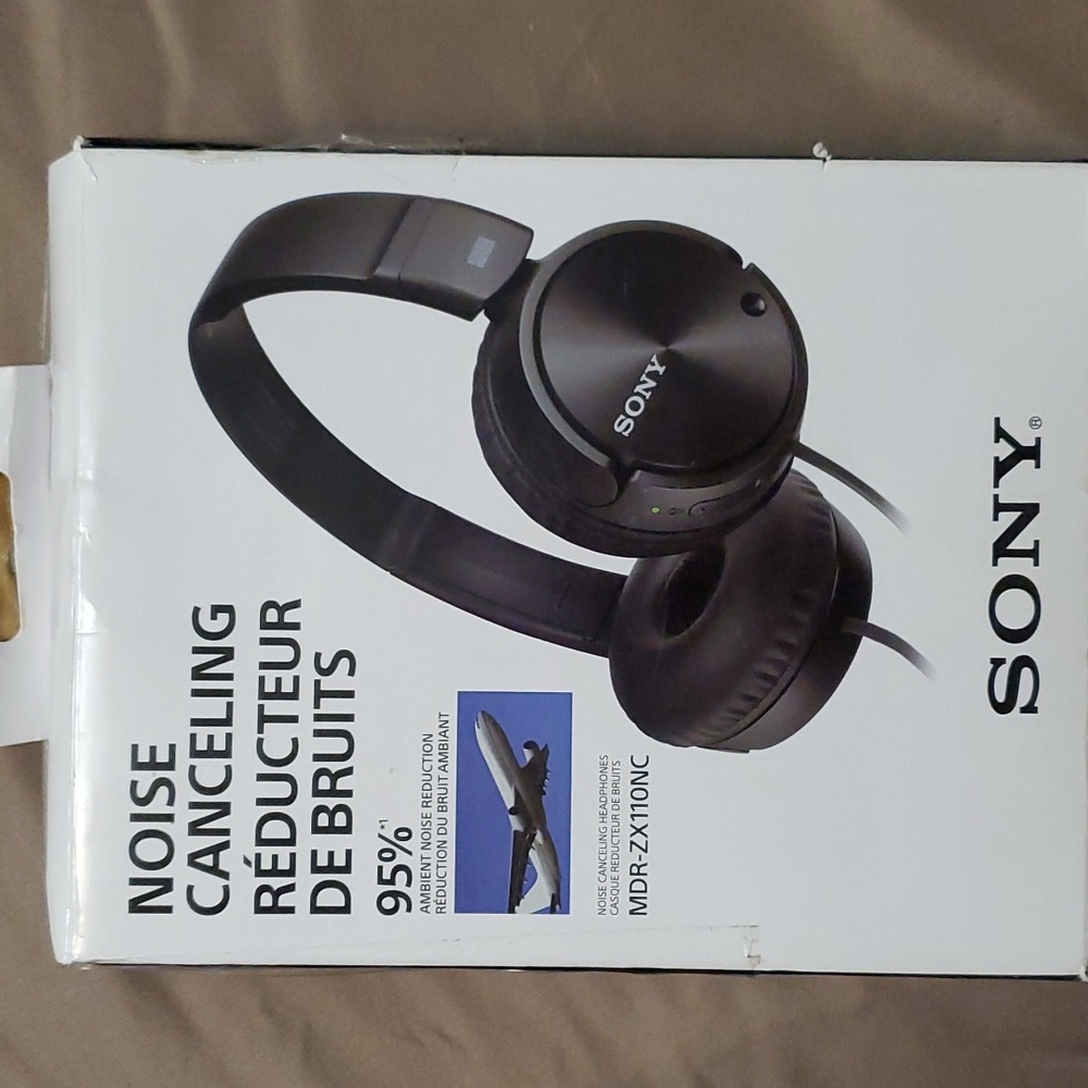 Sony On-Ear Noise Cancelling Headphones - Black